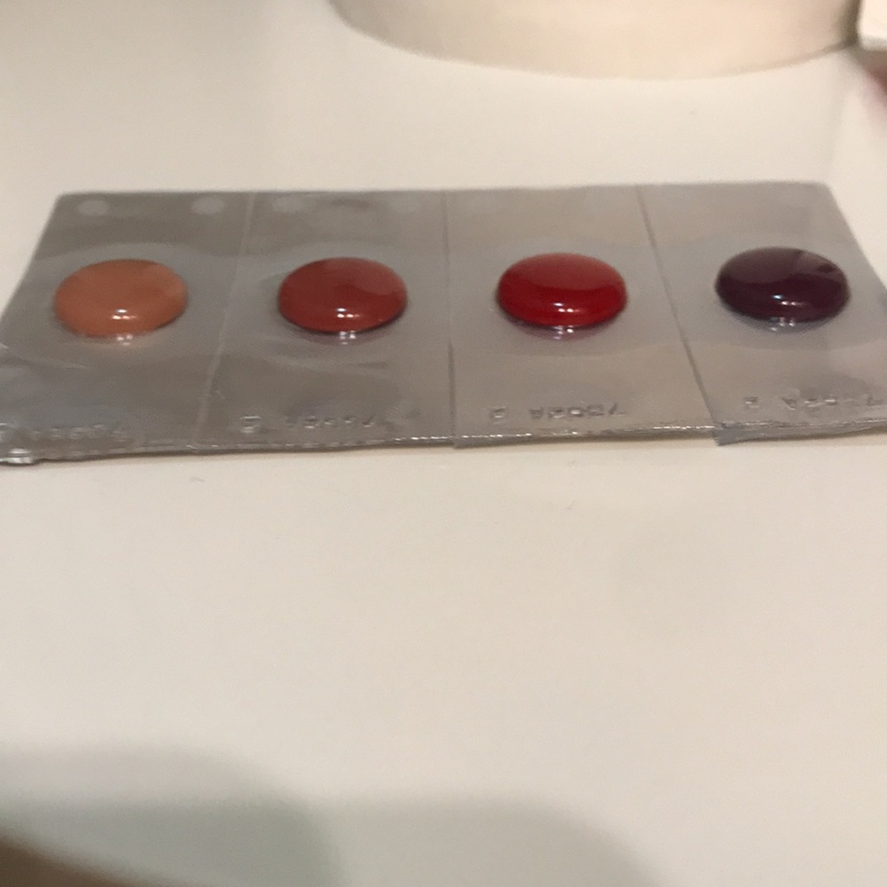 ⚡️FP⚡️ Sephora #Lipstories Lipstick Sample Card - Picture 4 of 8